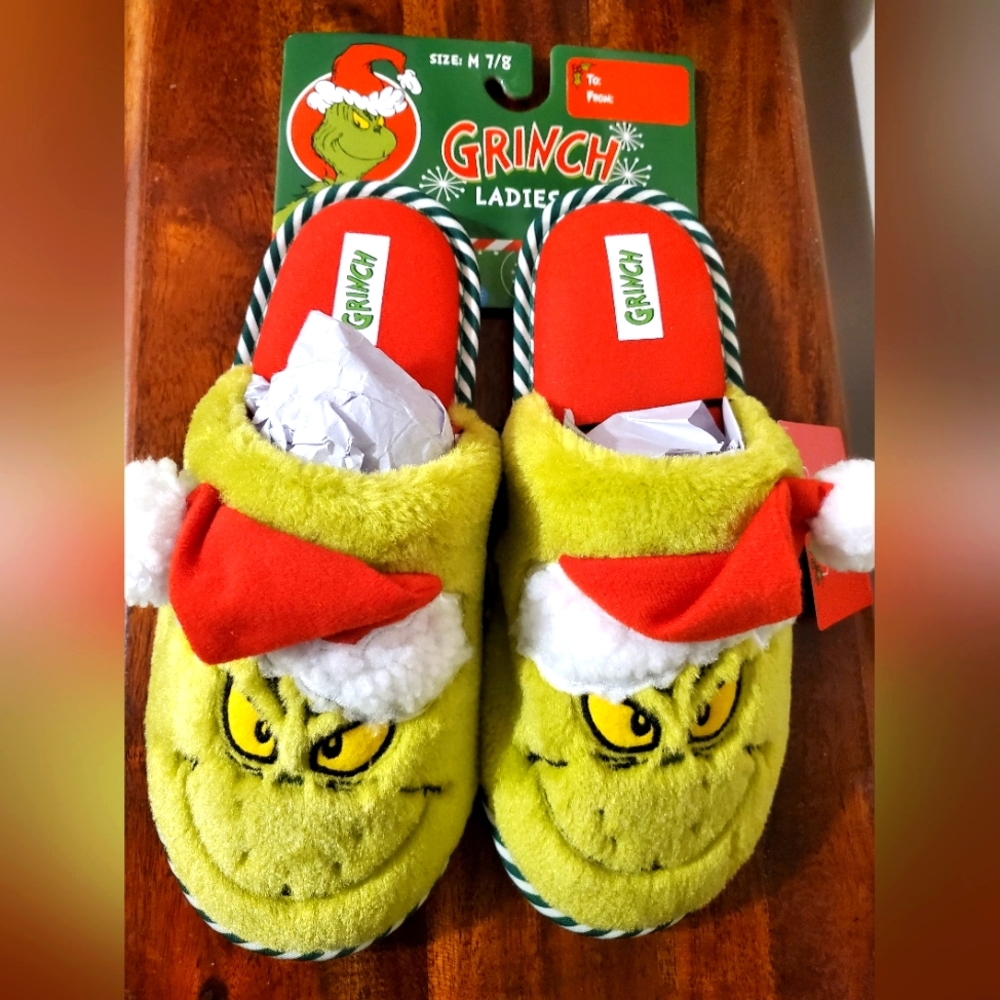 Ladies grinch slippers